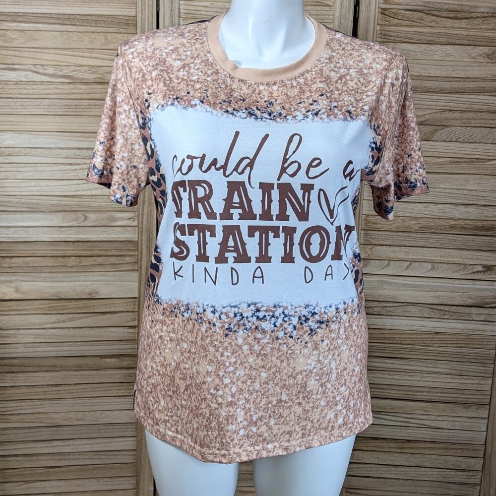 Graphic T-Shirt 'Could be a Train Station Kinda Day' Print Size XL